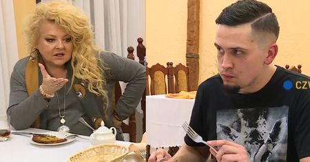 Gessler zmusza restauratora do jedzenia. "JEDZ! Gryziesz czy połykasz?!"