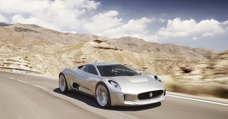 Jaguar C-X75 poligonem dla innych modeli