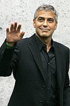 Osamotniony George Clooney