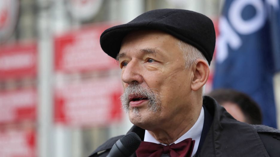 Profil Janusza Korwin-Mikkego usunięty. Poseł tłumaczy