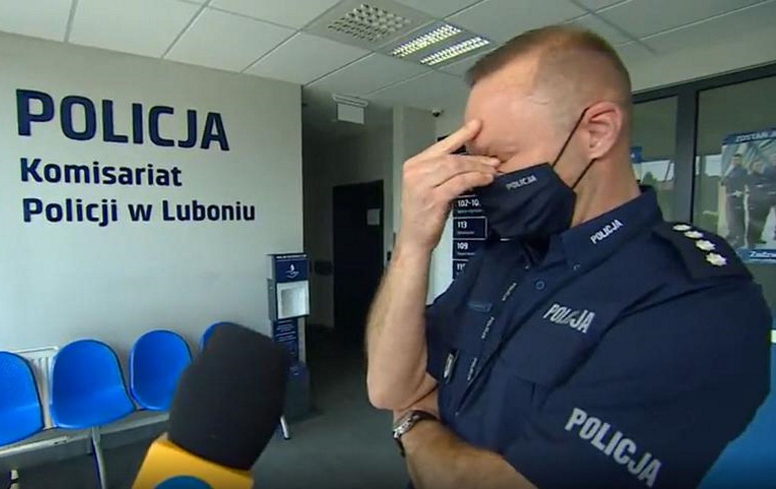Dariusz Majewski - komendant komisariatu policji w Luboniu.