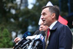 Paszport Ziobry unieważniony. Prokuratura zapowiada kolejny krok