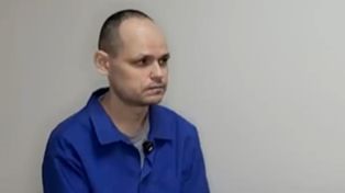 Brutalne tortury Rosjan. Ćwiczą ciosy nożem w serce