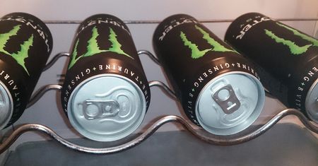 Napój energetyczny Monster (lekko gazowany)