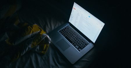 Google ulepsza Gmaila. Do menu kontekstowego trafia szereg przydatnych opcji