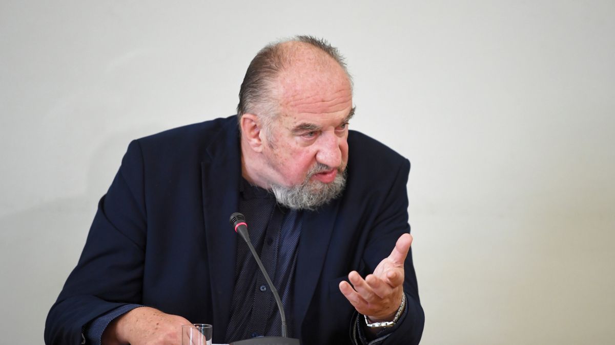 Warszawa, 18.09.2018. Witold Modzelewski podczas przesłuchania przez Komisję ds. VAT.