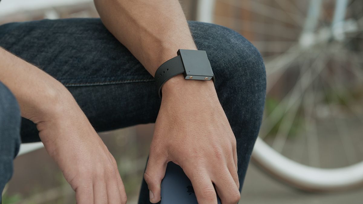 Basslet: nadgarstkowy subwoofer pozwala poczuć odsłuchiwaną muzykę 1