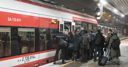 Nowy rozkład PKP namieszał. "Nie da się zaplanować dojazdu do pracy"