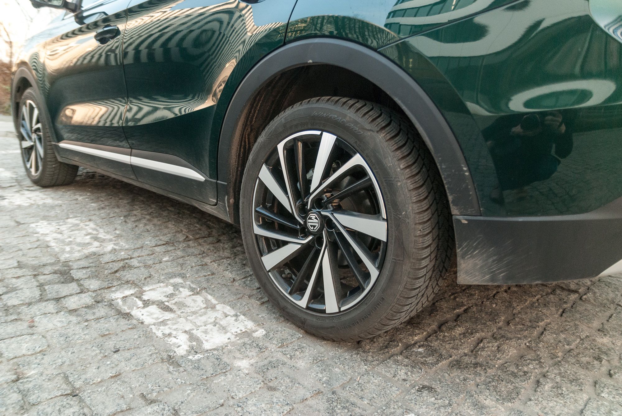 MG ZS Hybrid+