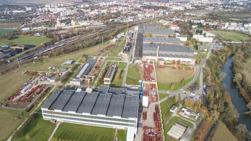 Widok zakładu Rafako z lotu ptaka.