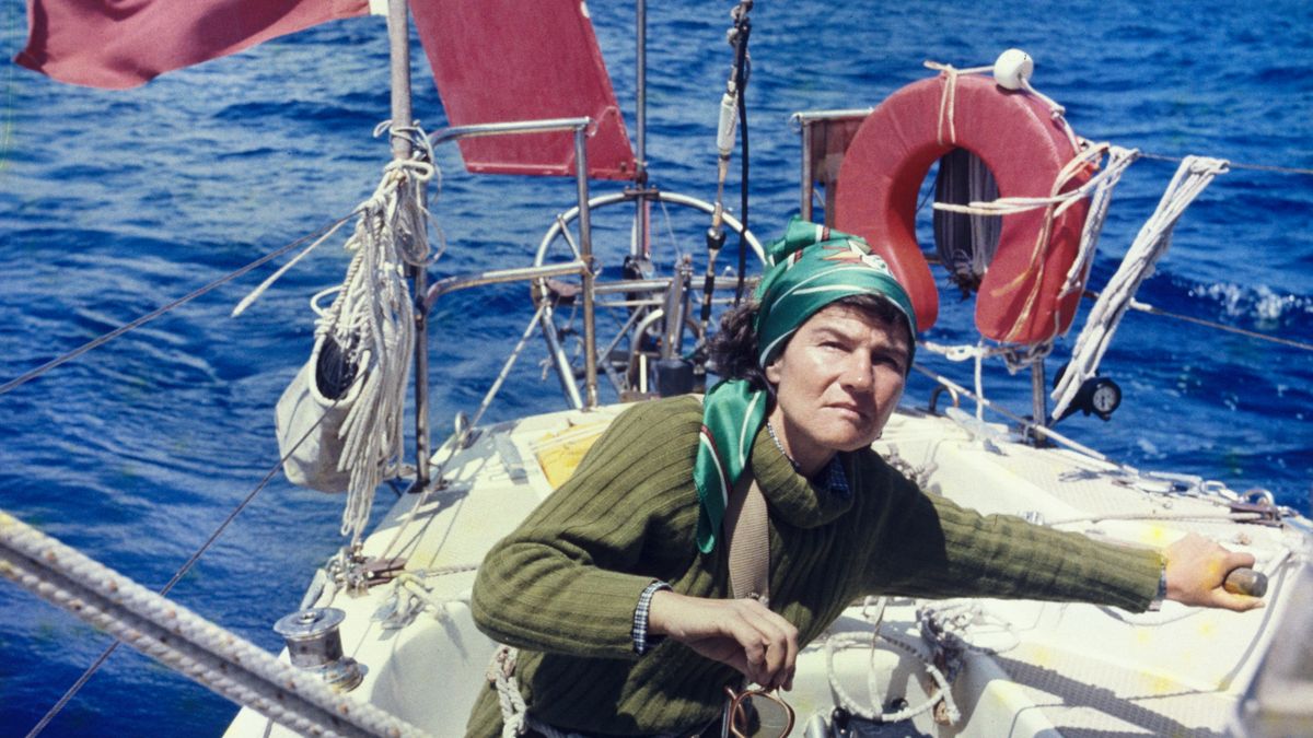 Hiszpania, Las Palmas, 041978 Jachtowy kapitan żeglugi wielkiej Krystyna Chojnowska-Liskiewicz na jachcie Mazurek, kończy rejs dookoła świata Jest pierwszą kobietą na świecie, która samotnie opłynę