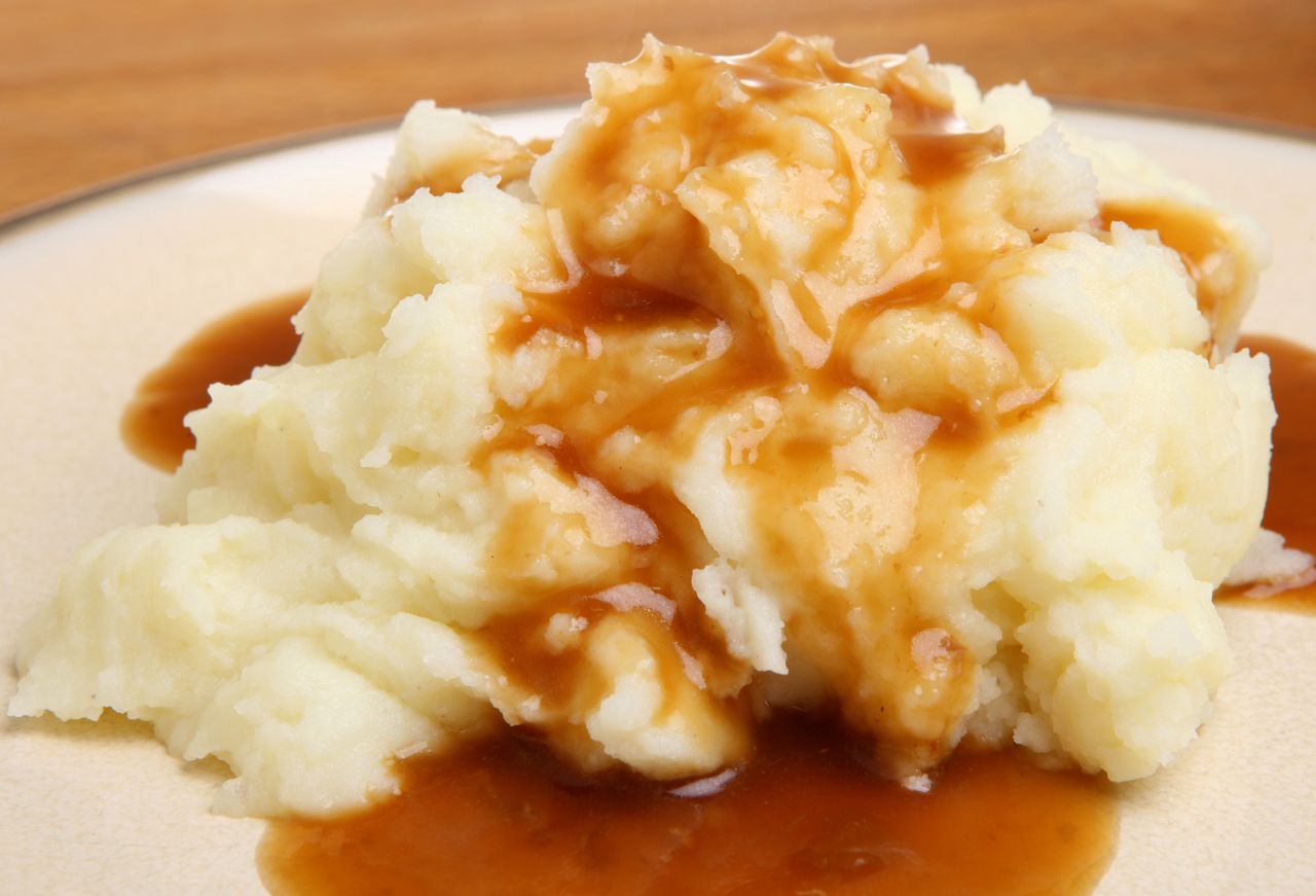 Jak uzyskać idealnie puszyste purée ziemniaczane? Kluczowy składnik to wcale nie mleko