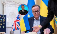 Miedwiediew odpowiada Cameronowi. "Ktoś wezwał do walki z Putinem"