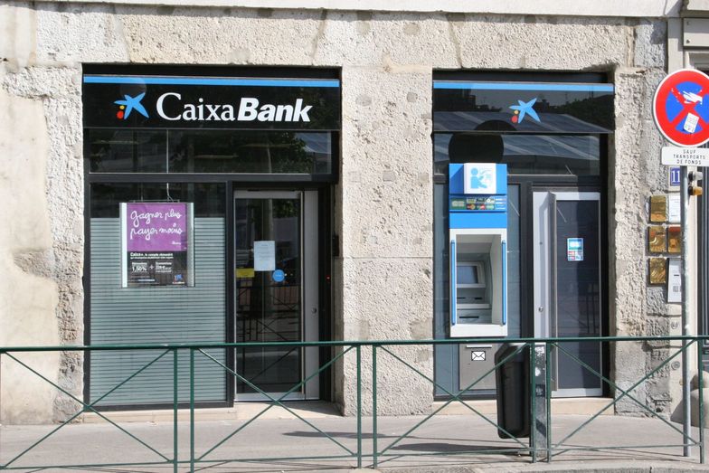 Hiszpańskie banki oddadzą klientom 4 mld euro. Bo zawyżały odsetki