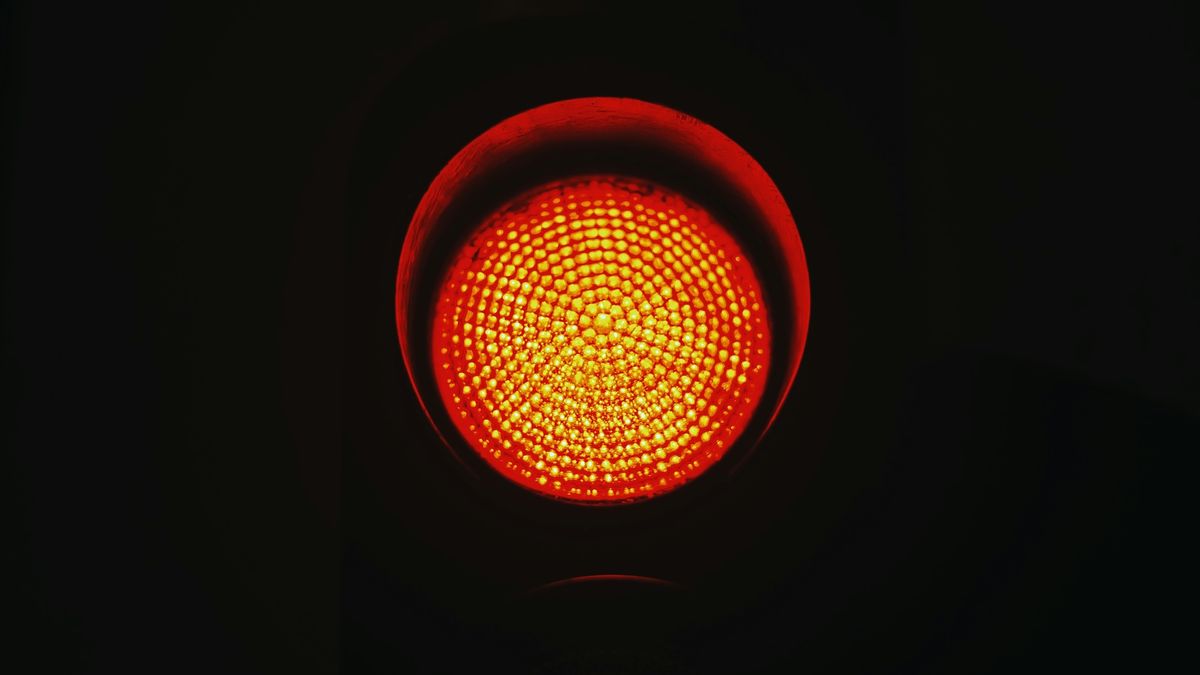 System monitoruje przejazd na czerwonym świetle