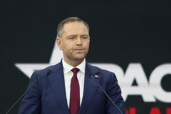 MSZ broni Nawrockiego. Izraelski portal go zaatakował