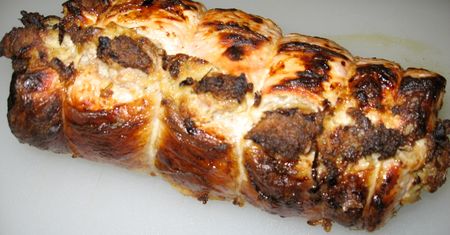 Pieczona cała polędwica wieprzowa (mięso i tłuszcz)
