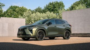 Lexus odświeżył NX-a. Ma nowe wnętrze i jeszcze oszczędniejszą hybrydę