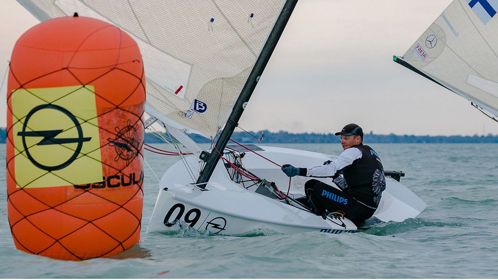 Materiały prasowe / Cserta Gabor / Spartacus Sailing Club / Na zdjęciu: Piotr Kula na jachie olimpijskiej klasy Finn