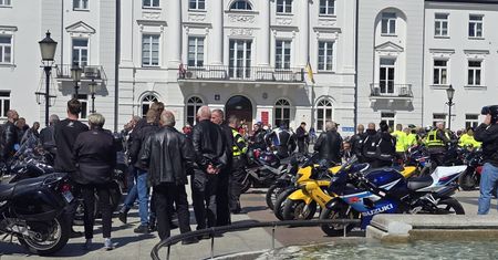 Auto Fara 2026 w Płocku – święto kierowców, modlitwa o bezpieczną jazdę i poświęcenie pojazdów!