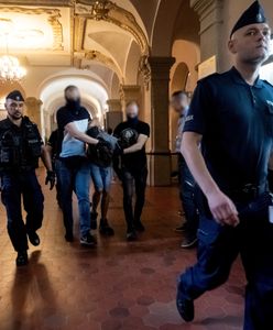 Porwali dziewczynę pod Biedronką, torturowali, zgwałcili. Rusza proces