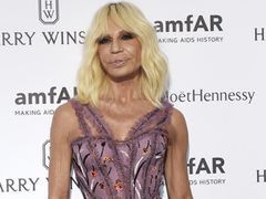 Donatella Versace przesadziła z operacjami plastycznymi