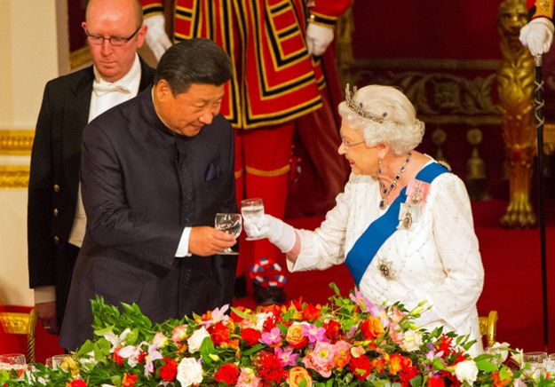 Miliardowe kontrakty zapowiedzią brytyjsko-chińskiej złotej ery. Ale nie wszyscy się cieszą