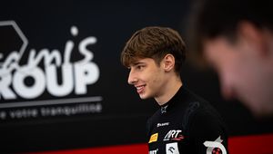 Trudny weekend Polaka w Formule 3. Rywal wypchnął go poza tor