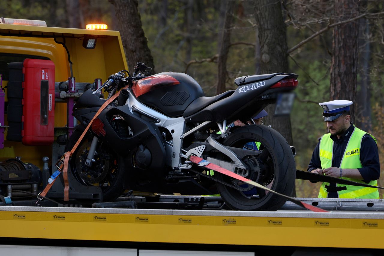 Tragiczny wypadek w Marysinie Wawerskim. Motocyklista nie żyje
