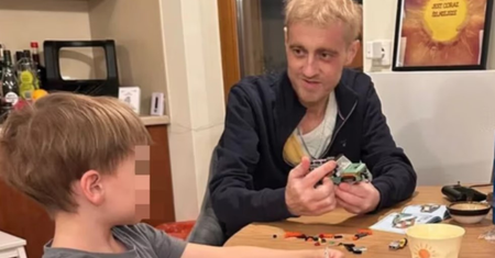 Tomasz Jakubiak nie krył choroby przed czteroletnim synkiem. "Czuje się odpowiedzialny"