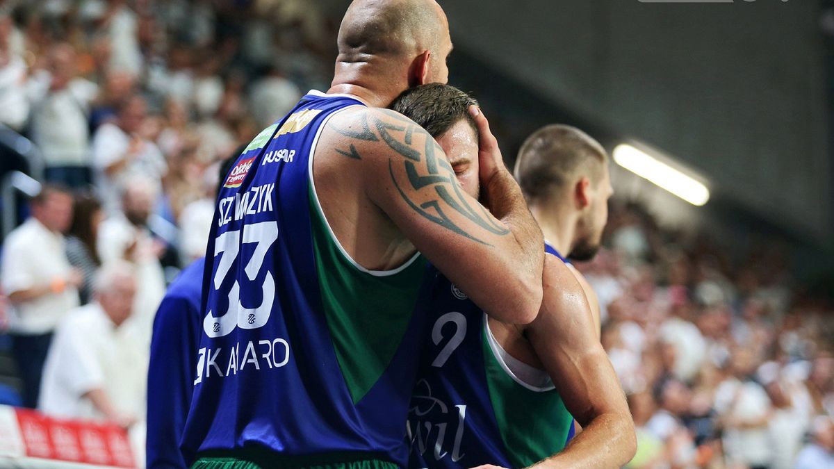 Zdjęcie okładkowe artykułu: Materiały prasowe / Andrzej Romański / Energa Basket Liga / Na zdjęciu: Szewczyk i Łączyński