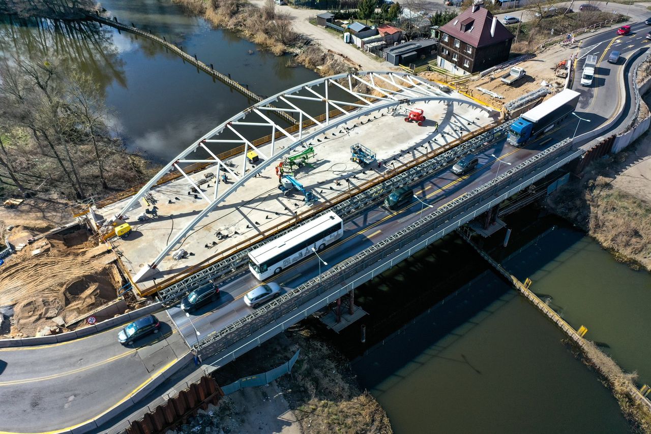 Dwa nowe mosty w Ujściu – prace idą pełną parą!