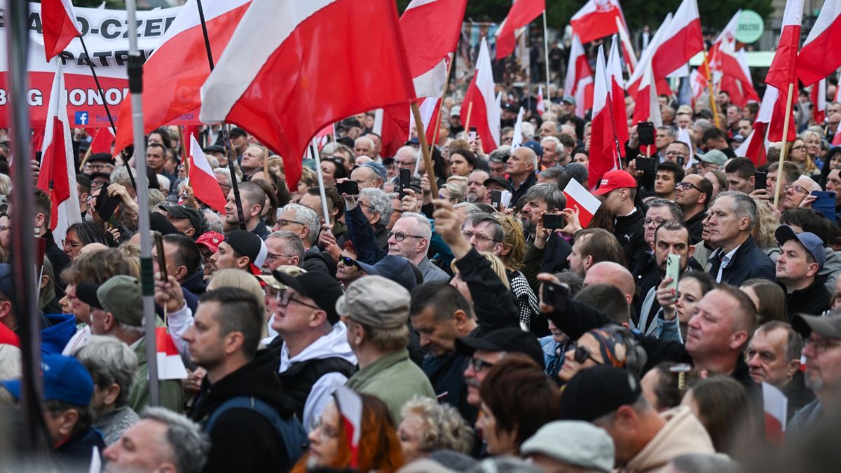 Jak głosowali Polacy z podziałem na wykształcenie? Oto exit poll