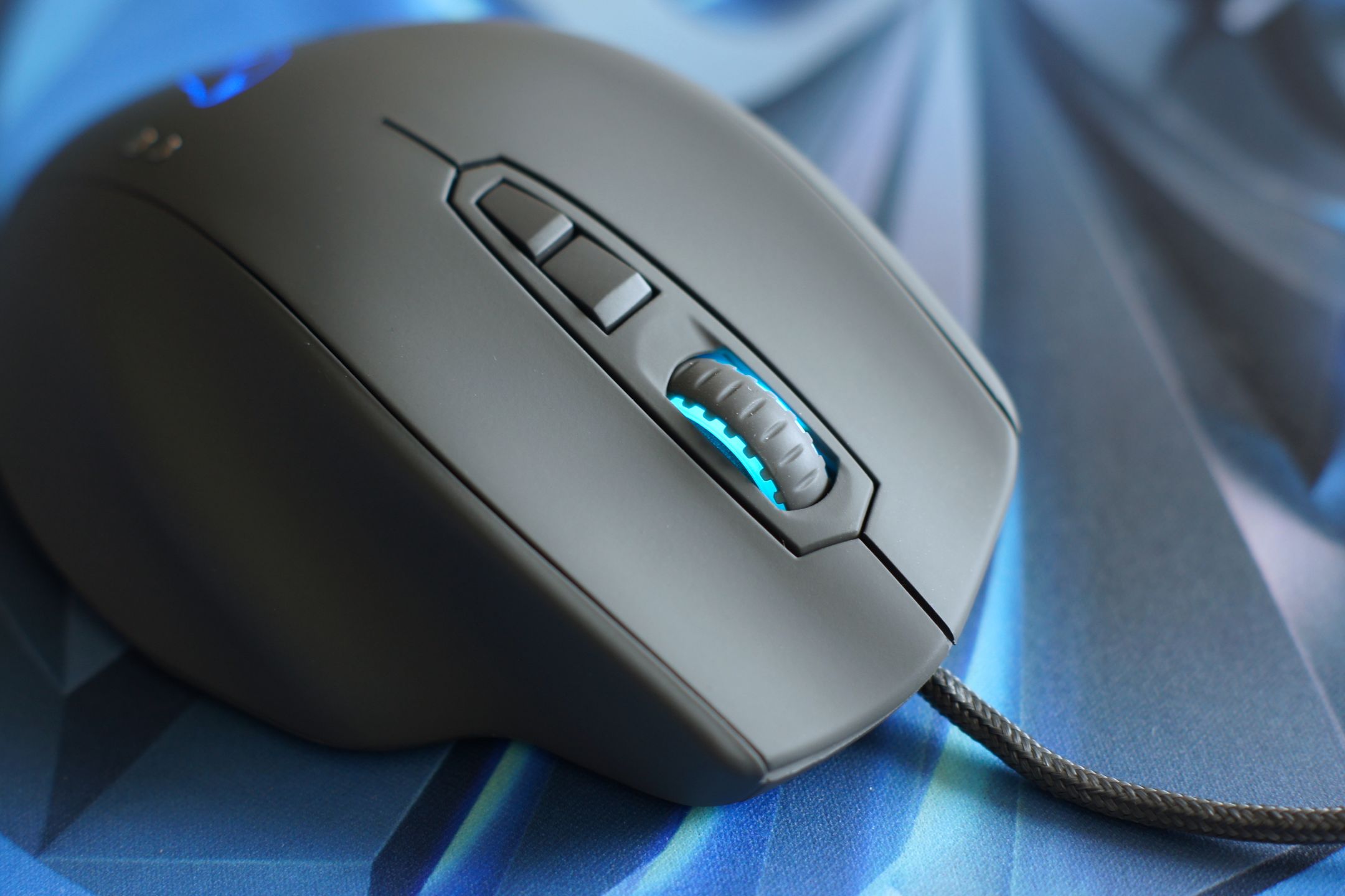 Mionix Naos QG – test myszy monitorującej szybsze bicie serca 4