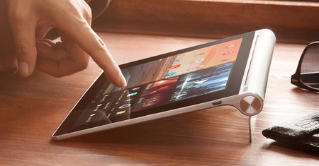Nowości Lenovo: Tablet działający 18 godzin na baterii i Ashton Kutcher na stanowisku inżyniera produktu