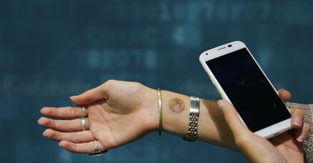 Motorola pokazała „tatuaż” NFC do odblokowania telefonu