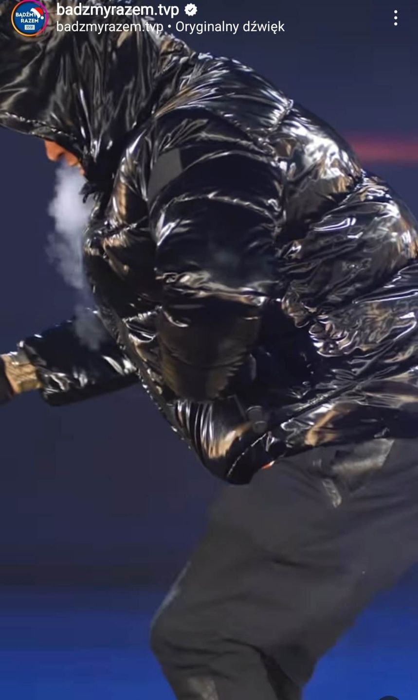Sylwester 2022 TVP. Sara James i Black Eyed Peas na scenie