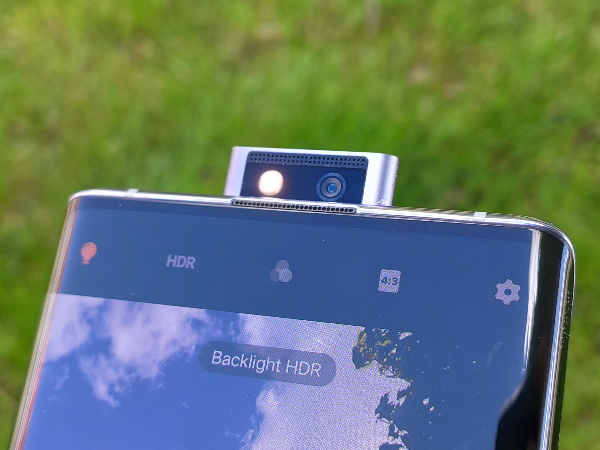 vivo NEX 3S 5G to telefon tak piękny, że nie mieści się w... ręce [TEST] 3