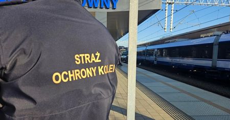 Zasłabła w pociągu do Lublina. Szybka reakcja funkcjonariuszy SOK uratowała jej życie