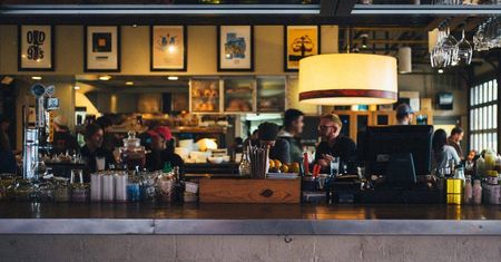 Weź paragon z restauracji, pizzeri czy lodziarni i zgarnij Opla Insignię
