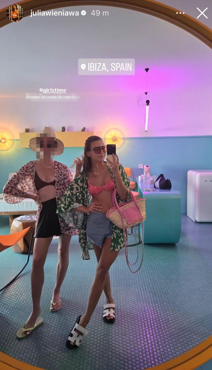 Julia Wieniawa wypoczywa na Ibizie