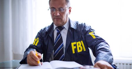 FBI ma przewodnik slangu internetowego. Pomaga w pracy i nadążaniu za młodymi