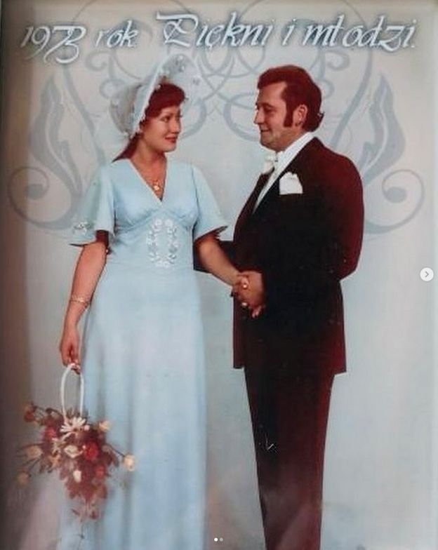 Martyna Wojciechowska świętuje 50. ROCZNICĘ ŚLUBU RODZICÓW! Pokazała archiwalne zdjęcie. "Dziękuję, że mogłam popełniać błędy" (FOTO)