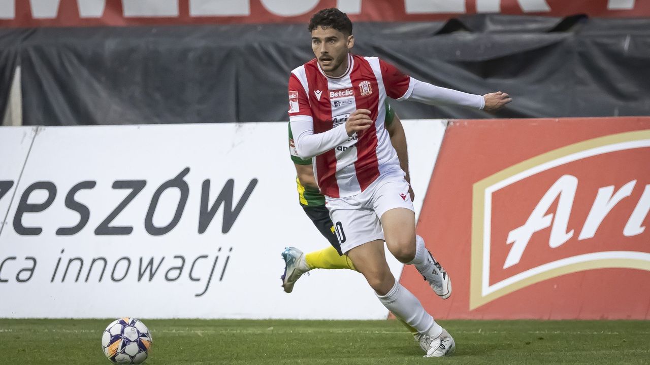 Betclic 2 liga. Najdłuższa podróż piłkarzy Resovii