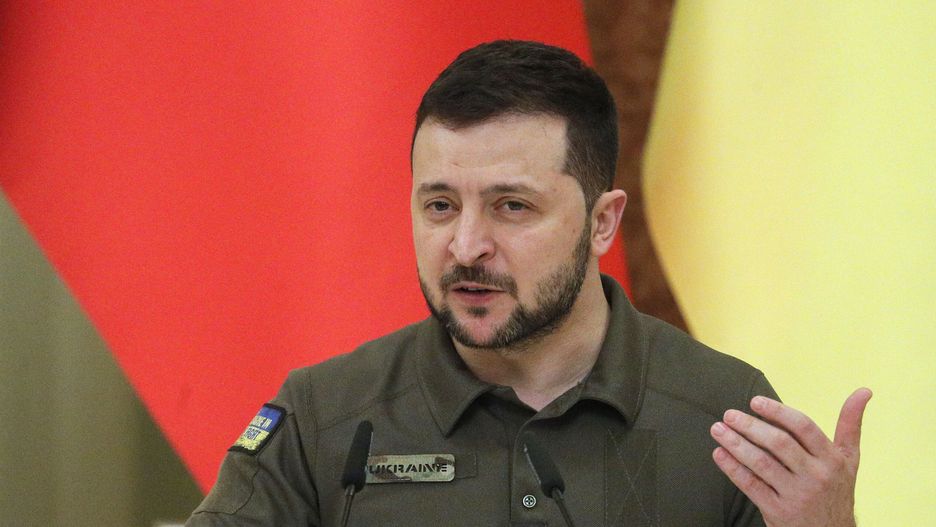 Zełenski oskarża armię Putina