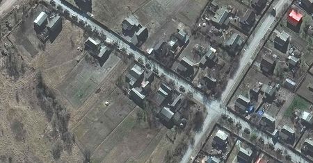 Ukraina. Konwój wojsk Putina pod Kijowem. 64 km na zdjęciach