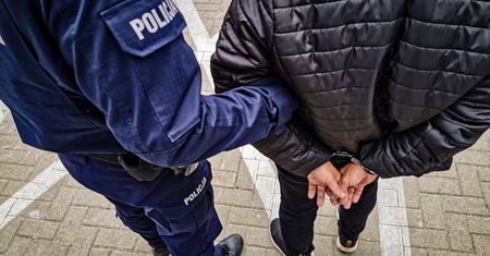 Białystok. Poznali się w sieci. Rankiem poznała prawdę o amancie