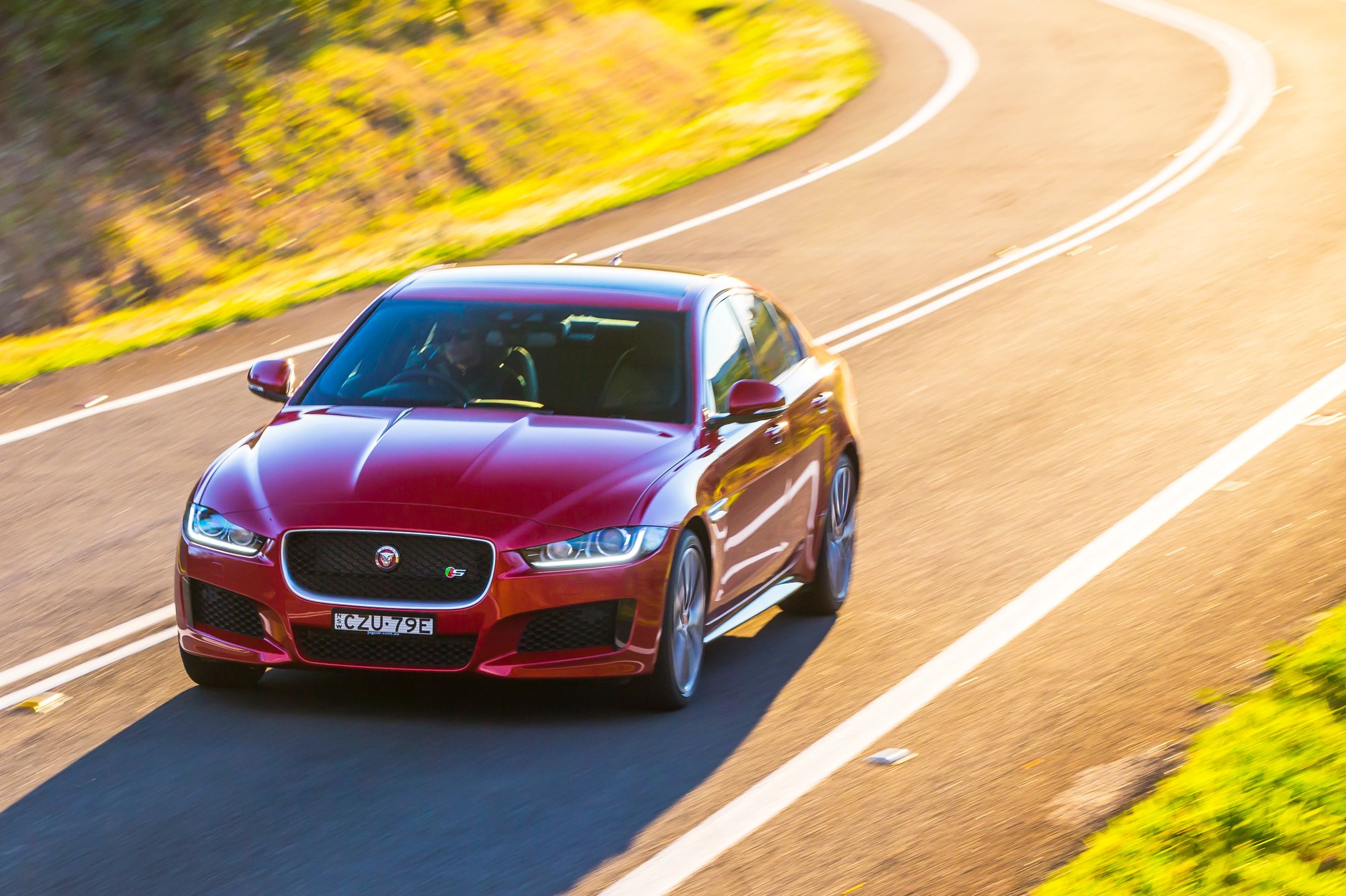 Jaguar XE 1