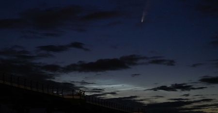Kometa Neowise tylko w lipcu. Obserwuj niebo!