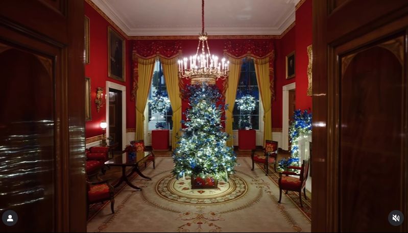 Melania Trump prezentuje świąteczne dekoracje